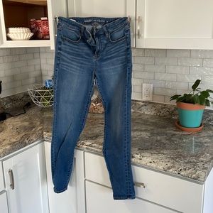 American Eagle High Rise Jegging 10 Short